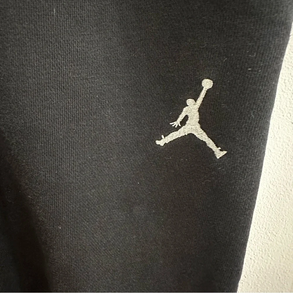 Jordan Boys Black Fleece Joggers Sweatpants - Size Medium (10-12)